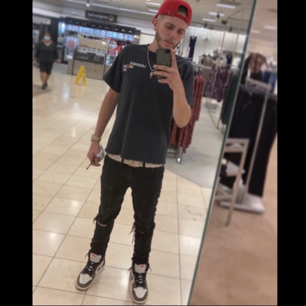 Meet your Posher, Johnny